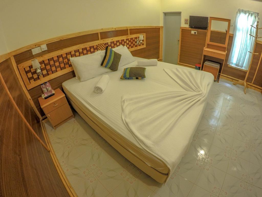 Hotel Shadow Palm à Maafushi Chambre photo