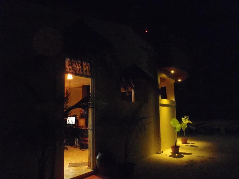 Hotel Shadow Palm à Maafushi Extérieur photo